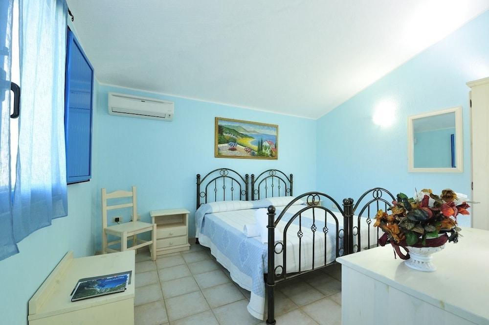 Hotel Baia Cea Bari Sardo Kültér fotó