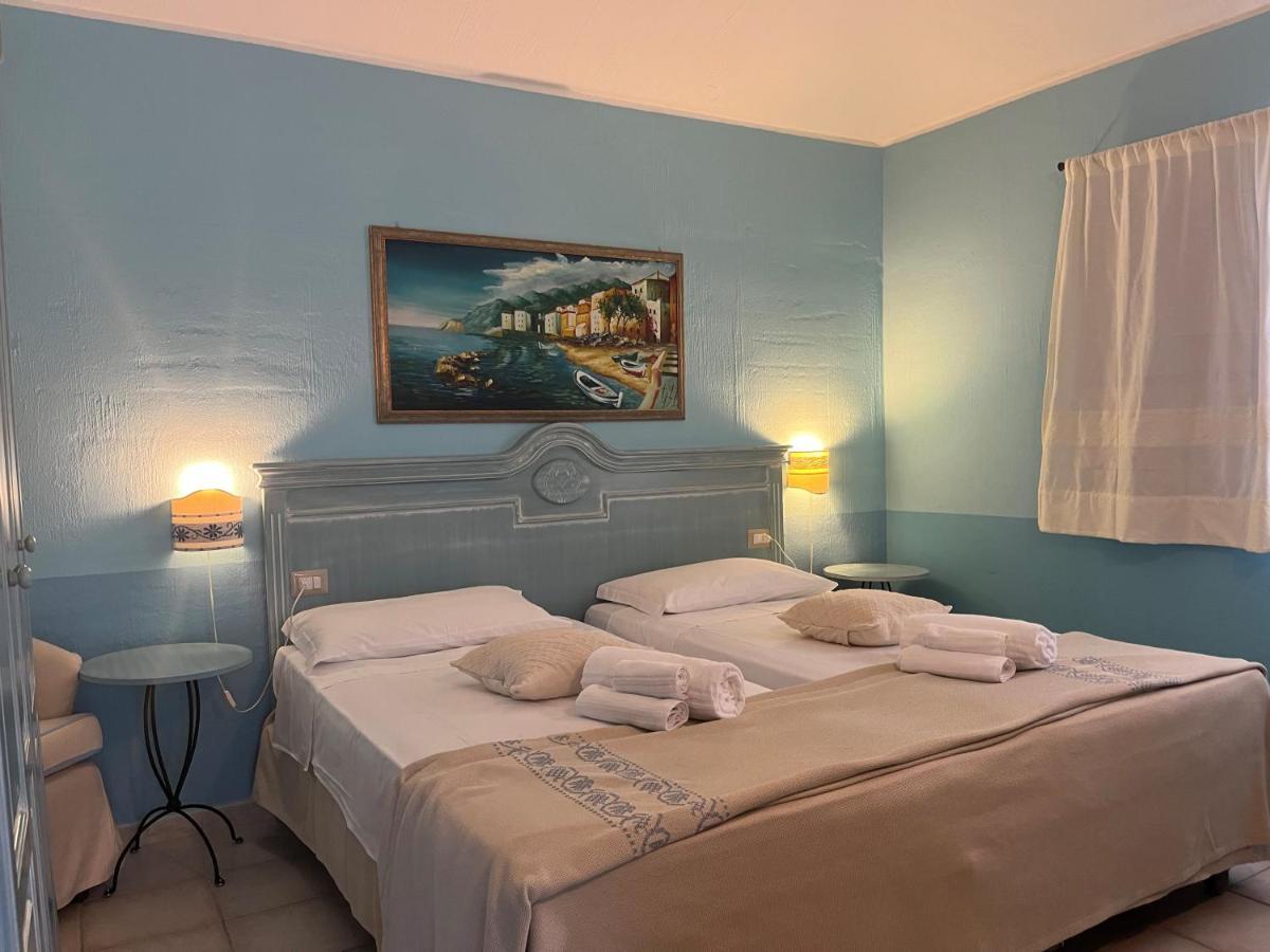 Hotel Baia Cea Bari Sardo Kültér fotó